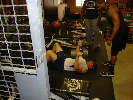 Mack_floor_pressing_in_cage1