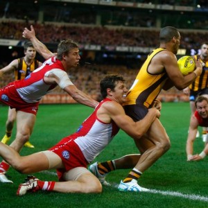 Australian Rules Football: How to Train for Power & Endurance without Causing Negative Effects